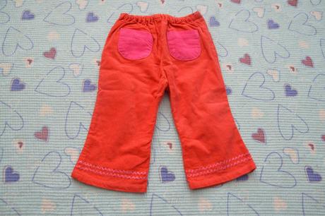 Veselé červené kalhoty, 86