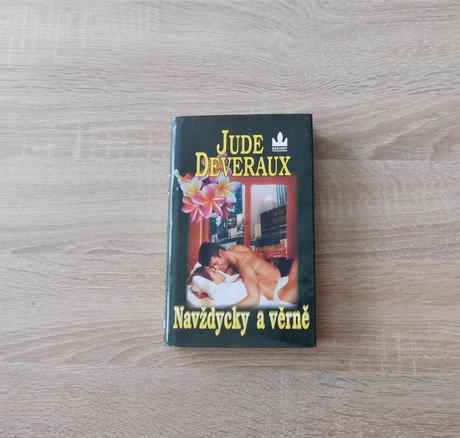 Kniha navždycky a věrně,