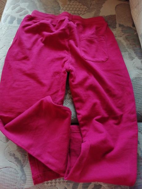 Hezké bavlněné tepláky 116-122-nové, 122