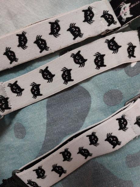 Trhané džíny + kšandy kočičky, dopodopo,110