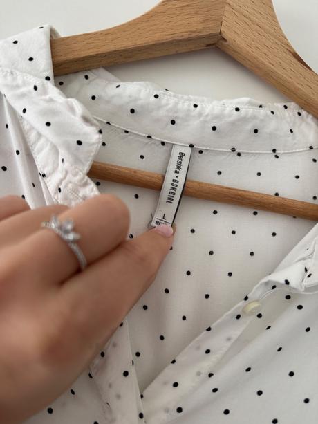 Bílá puntikatá košile bershka m/38, bershka,m
