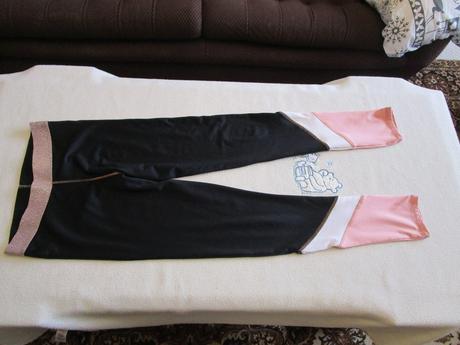 Pěkné černé elast. legíny, vel. 158, f&f, f&f,158