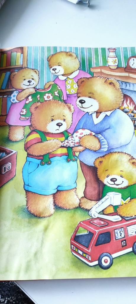 Kniha nové příběhy plyšových medvídků,