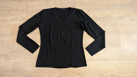 Pružné černé tričko purlin vel. 40/42, l