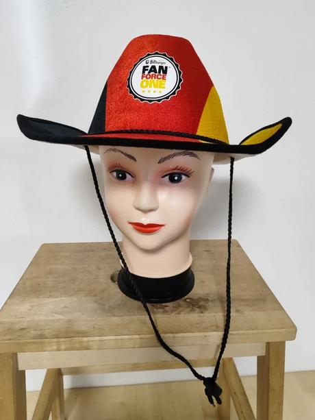 Fanouškovský klobouk německo, 