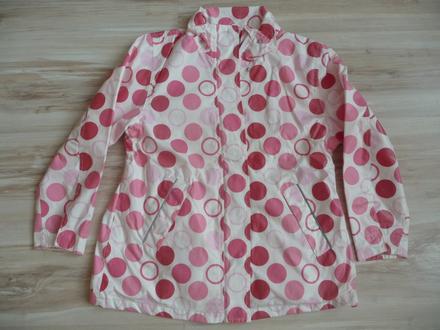 Nepromokavá bunda, 134