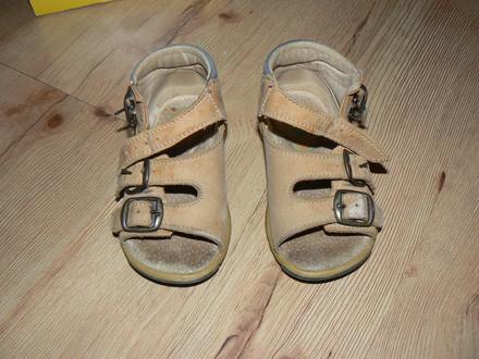 Sandálky, santé,22