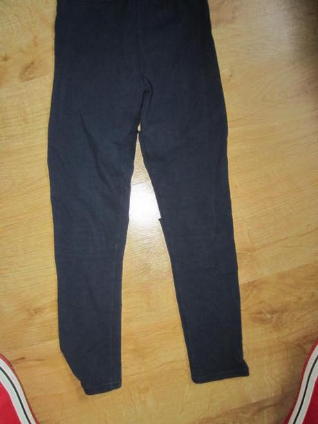 Legíny, podšité krajkou, calzedonia,110