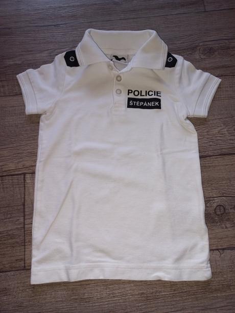 Tričko policie, 122