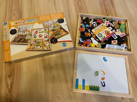 Magnetická tabulka, 