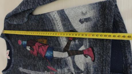 Svetřík velikost 122/128, 122