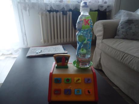 Váha o dětského obchůdku nebo kuchyňky,