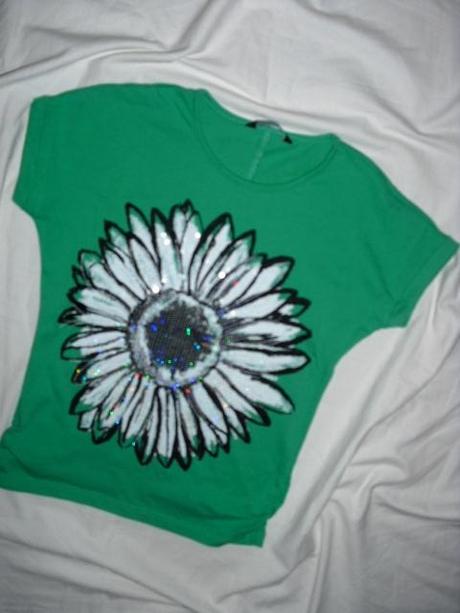 Luxusní zelené tričko s vystouplým květem, george,122