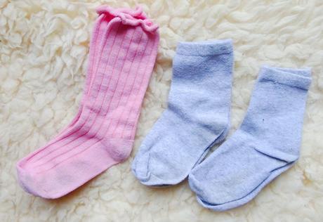 Ponožky vel. 27-30 po 5,-, 27