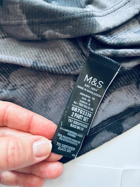 D38/ tílko sportovní - v.cca s, 36