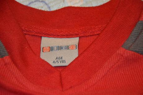 110 116 silnější triko slabá mikina, 116