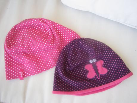 2x čepička, drace, yetty,110