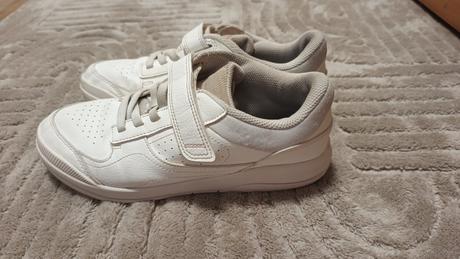 Tenisky s bílou podrážkou vel. 39, decathlon,39