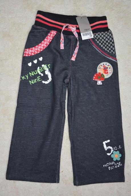 Džínové tepláky s houbou a ježkem, next,92