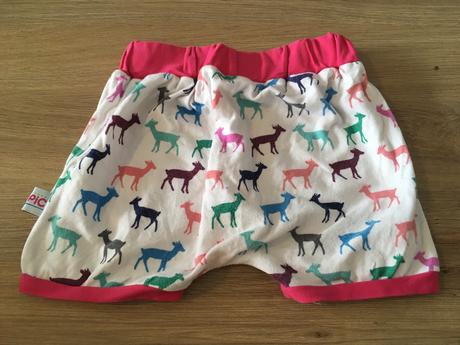 Kraťasy se srnkami, 62