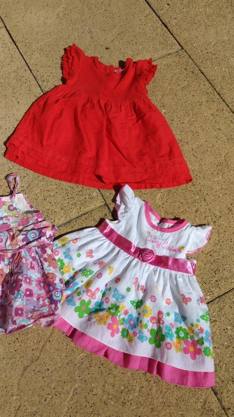 Šaty / šatičky bílé s rukávkem a mašlí, 74