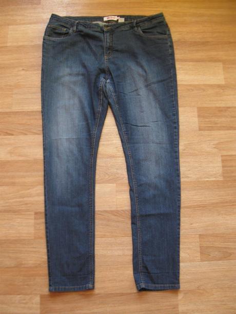 Džíny, 48