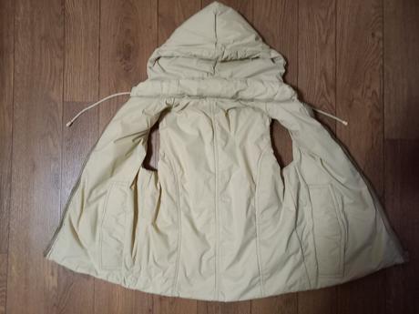 Světlá oboustranná vesta, 152