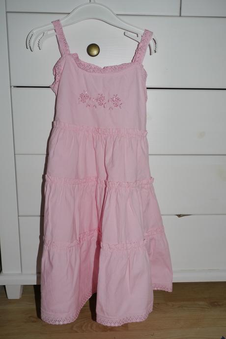 Saticky na raminka, 98