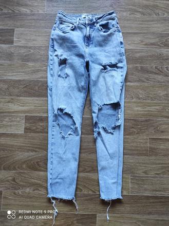 Trhané džíny, 170