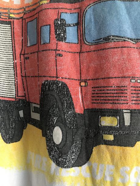 Vel. 122 bílé triko s hasičským autem, 122