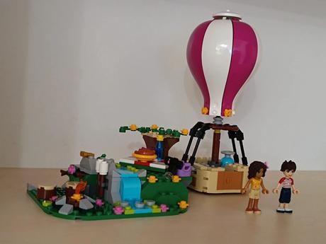Lego friends 41097 horkovzdušný balón v heartlake, 