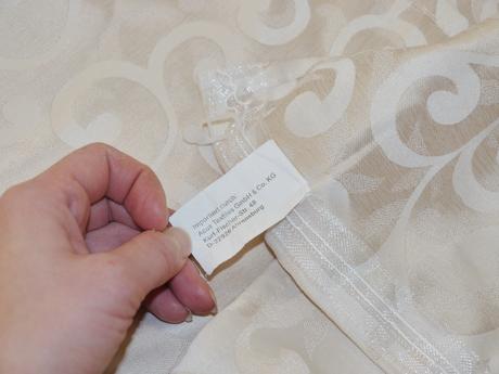 2 kusy zavesu -kremove se vzorem, 