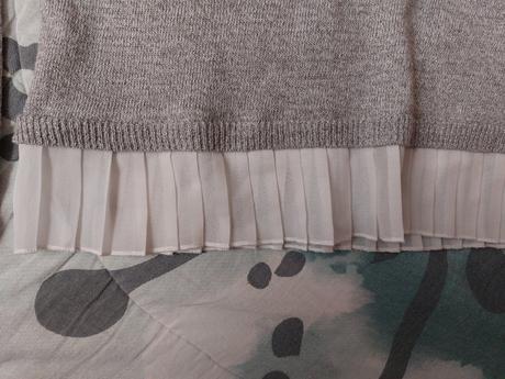 Lehký svetr flitry, třpytky, srdce, primark,128