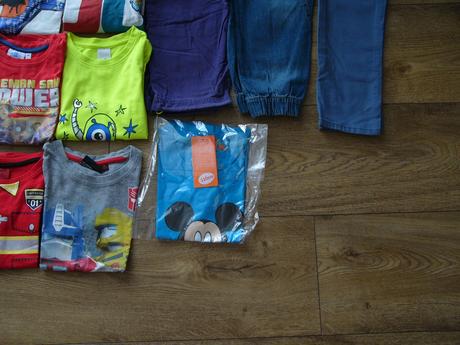 Balík oblečení vel.110, pěkný stav, 104–116