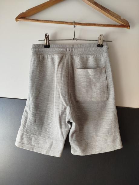 Kraťasy zn. f&f vel.128, f&f,128