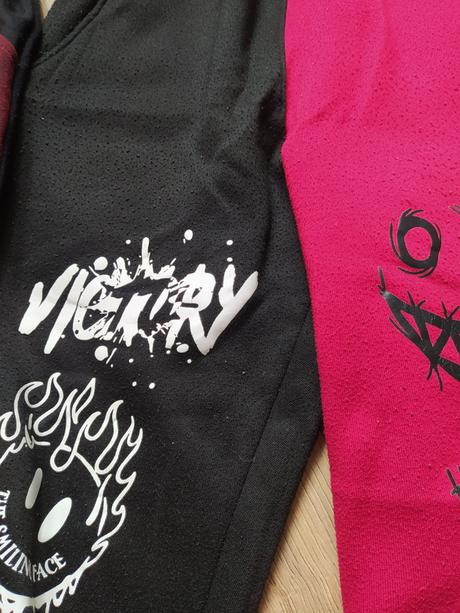 Dvoje tepláky vel. 164(s), 164