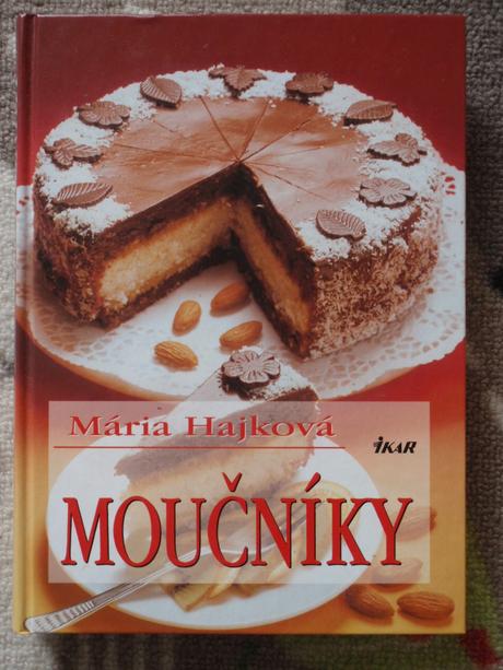 Kniha-kuchařka moučníky.,