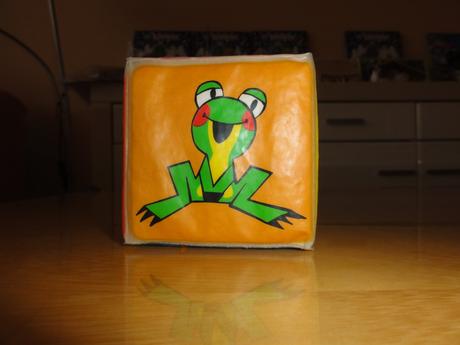 Plastové knížečky,