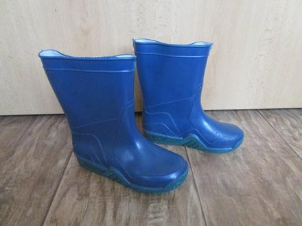 Pěkné modré gumovky, č. 26, vnitřní stélka cca 17, 26