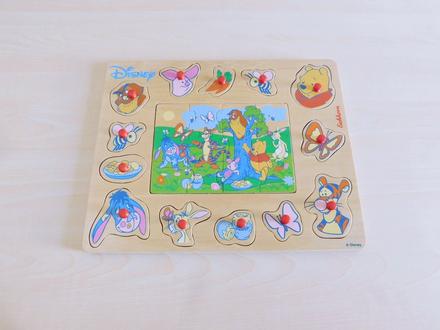 Dřevěná vkládačka medvídek pú, 