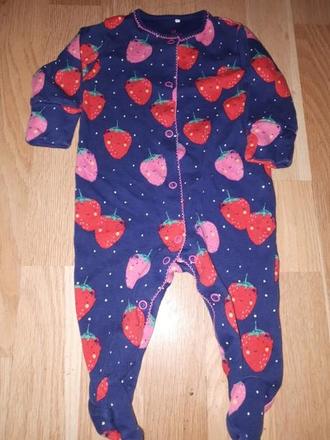 Overal s jahody vel. 62 next, next,62