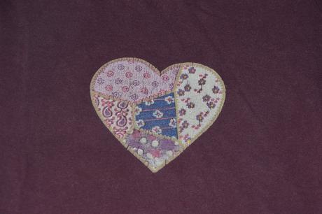 122 128 bavlněné triko se srdíčkem, 122