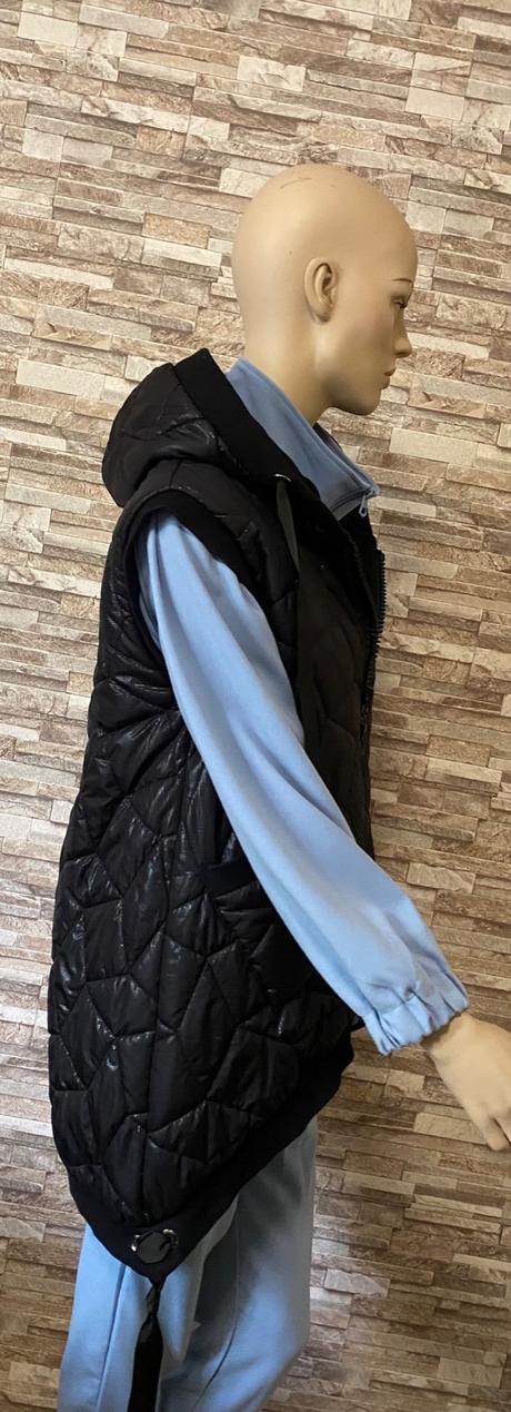 Krásná černá vesta, m