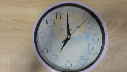 Dětské hodiny na zeď, 