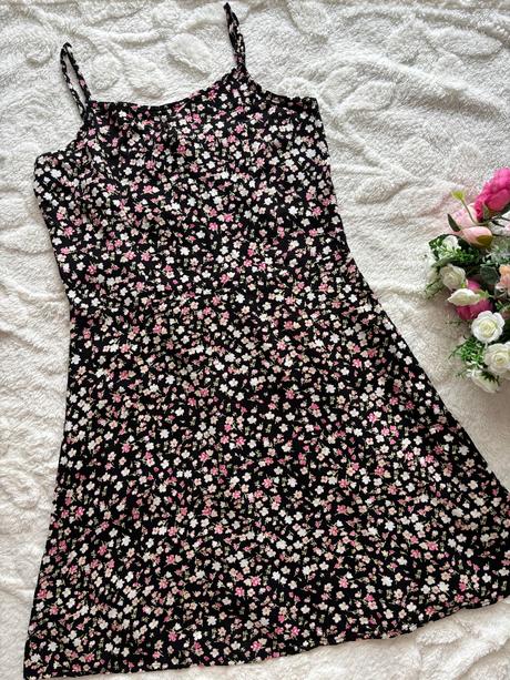 Ob/ šaty s květy černé - v.11/12 let, primark,152