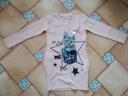 Šaty s kočkou, 110