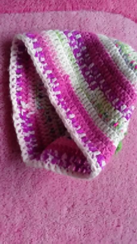 Čepice s kytkou vel. "98", 98