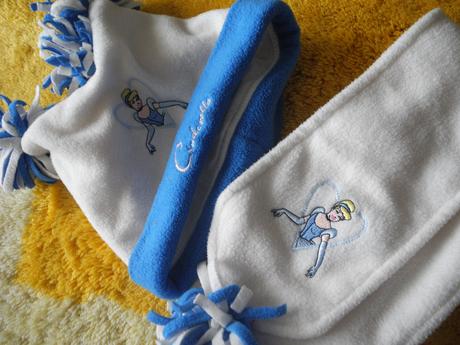 Fleesová čepice a šála, disney
