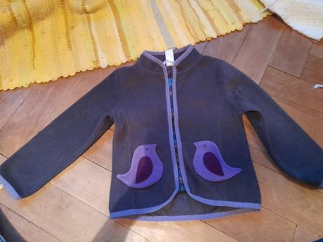 Fialová mikina na holčičku s ptáčky jako kapsičky, 98