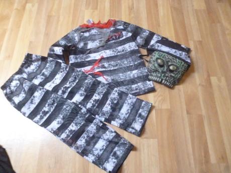 Karneval komplet trestanec 5-6, 116